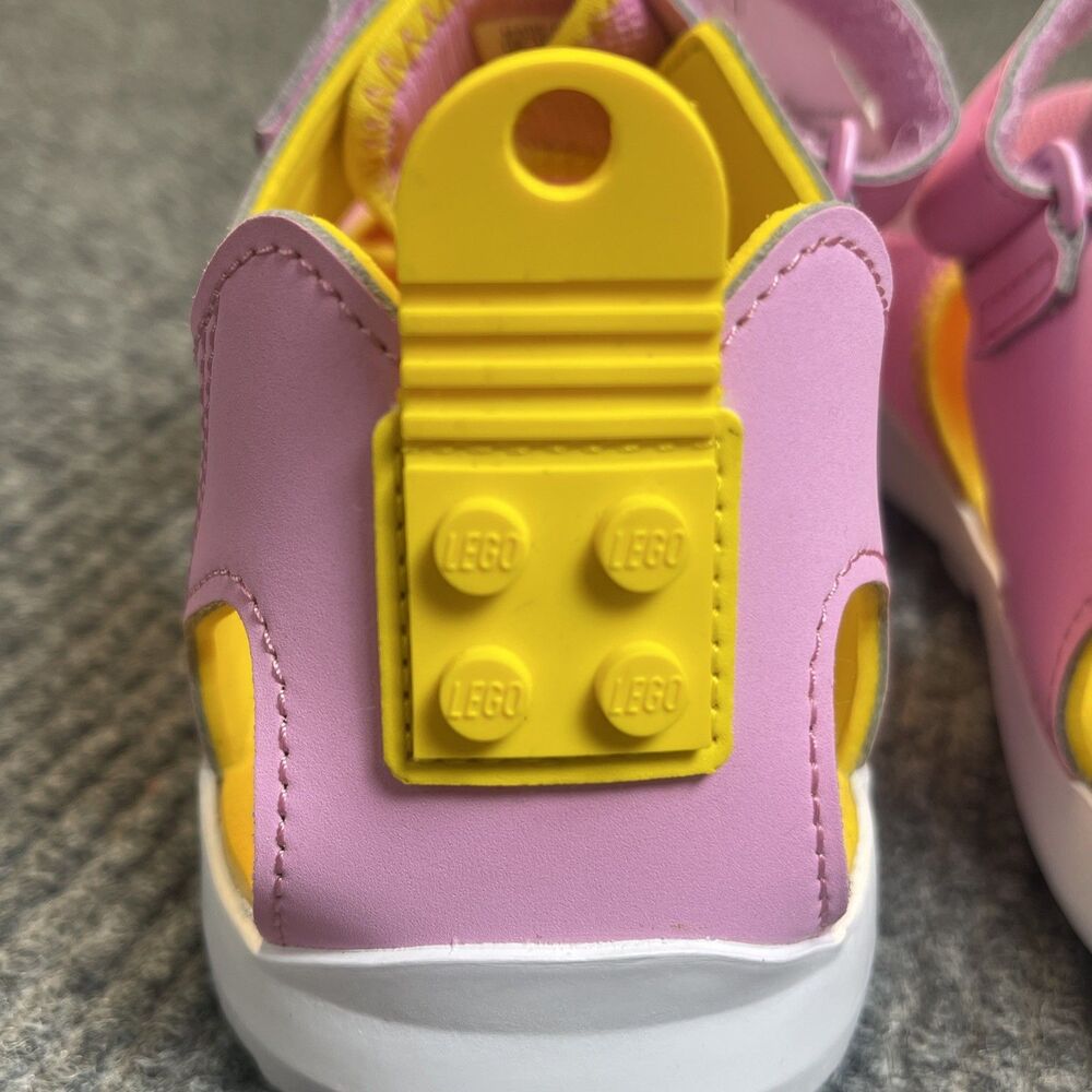 Adidas Terrex LEGO Captain Toey Girls Size 6 Sandals Outdoor Shoes Pink NEW - Picture 10 of 12